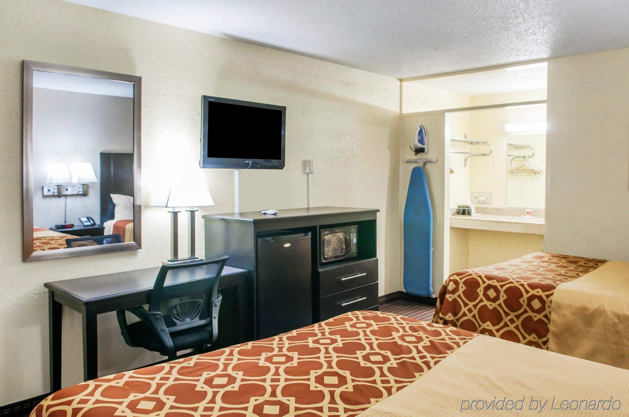 Econo Lodge Carlsbad Caverns Area Exteriör bild