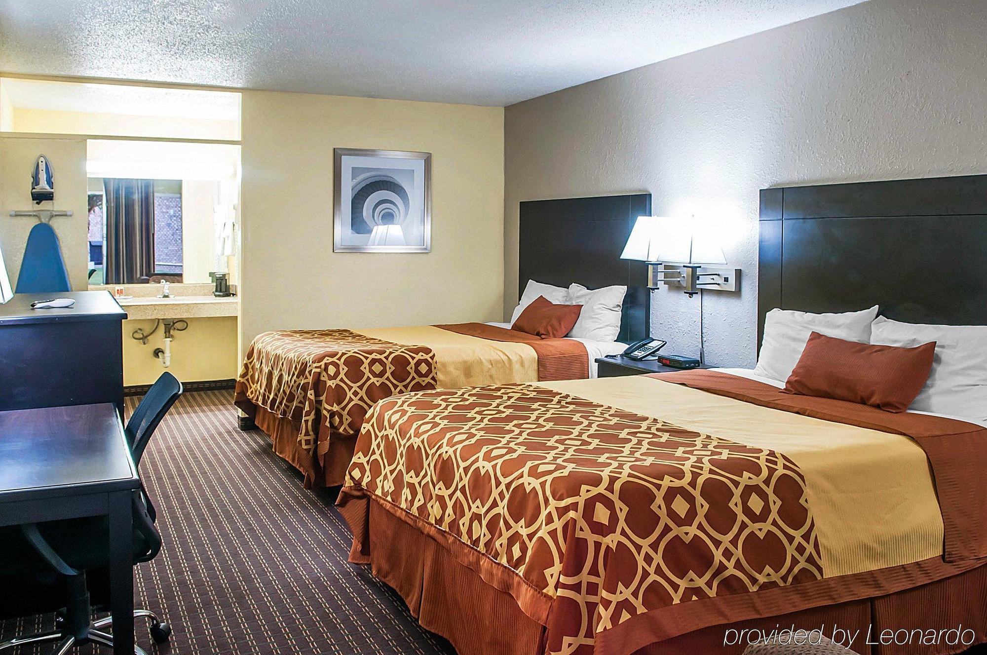 Econo Lodge Carlsbad Caverns Area Exteriör bild