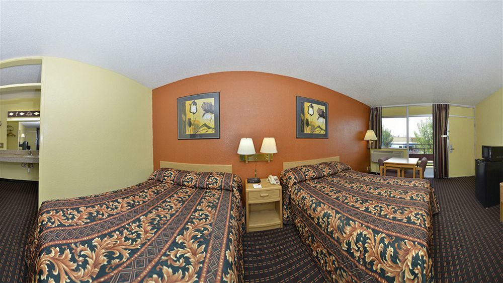 Econo Lodge Carlsbad Caverns Area Exteriör bild