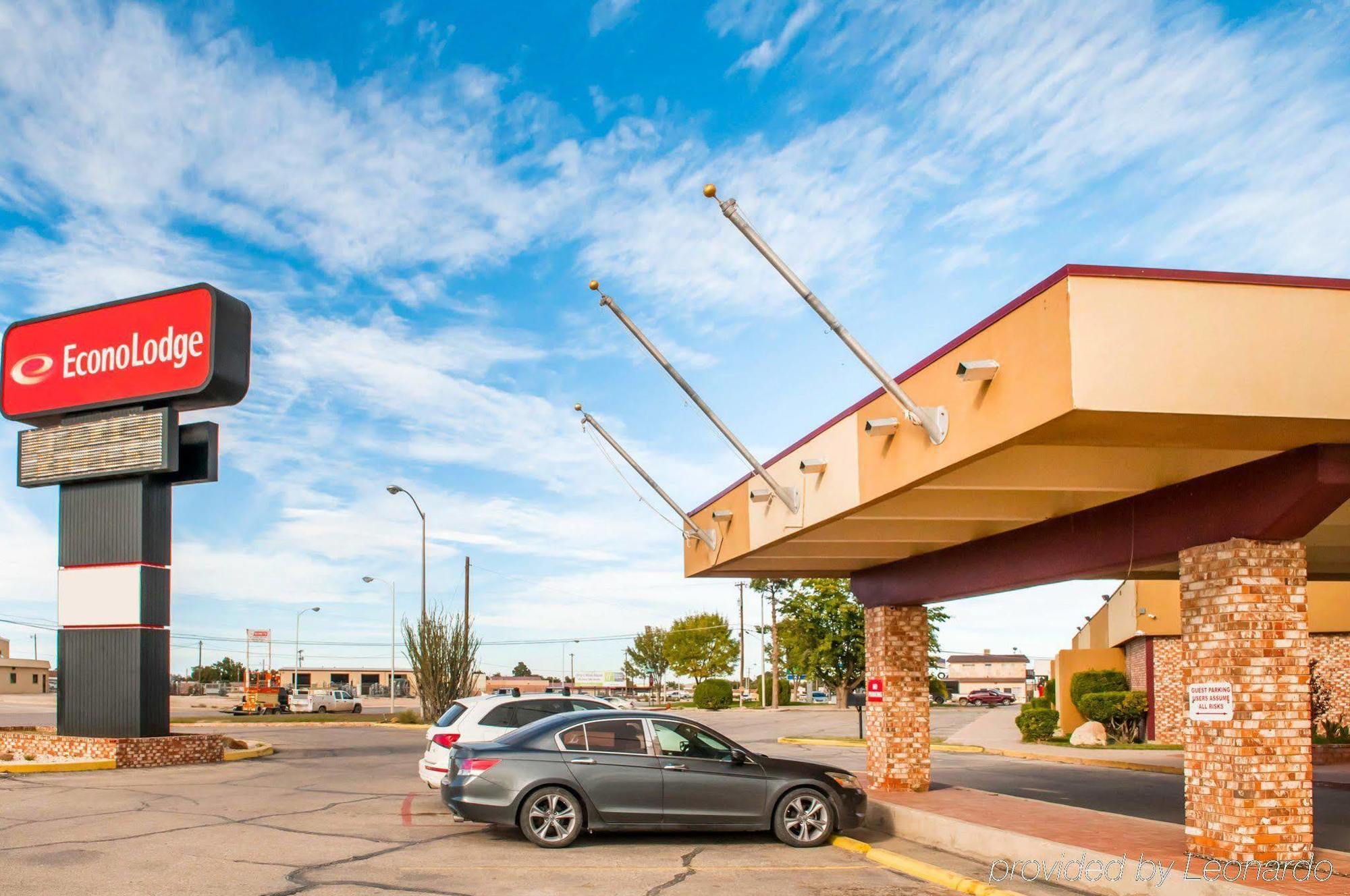 Econo Lodge Carlsbad Caverns Area Exteriör bild