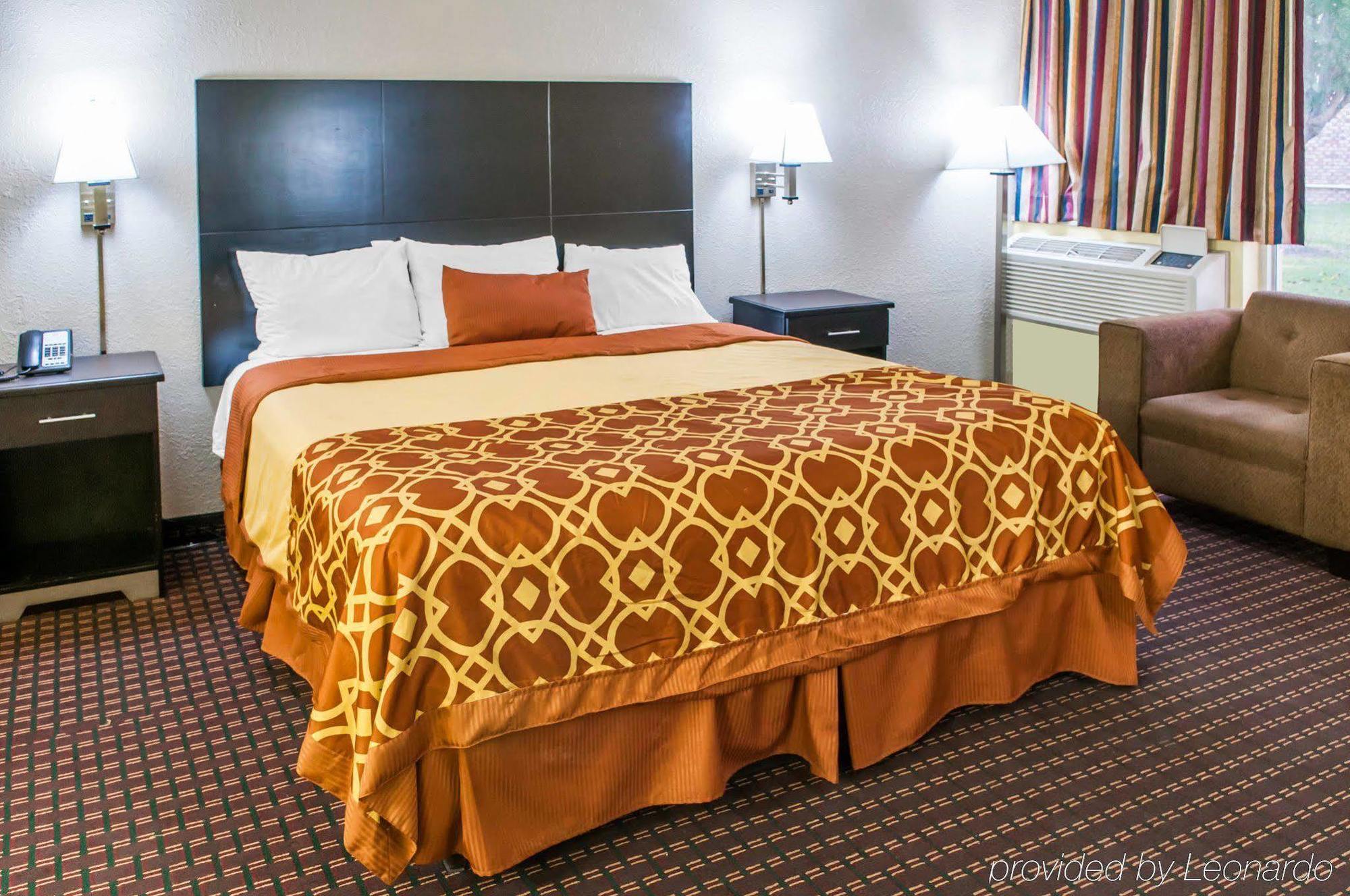 Econo Lodge Carlsbad Caverns Area Exteriör bild