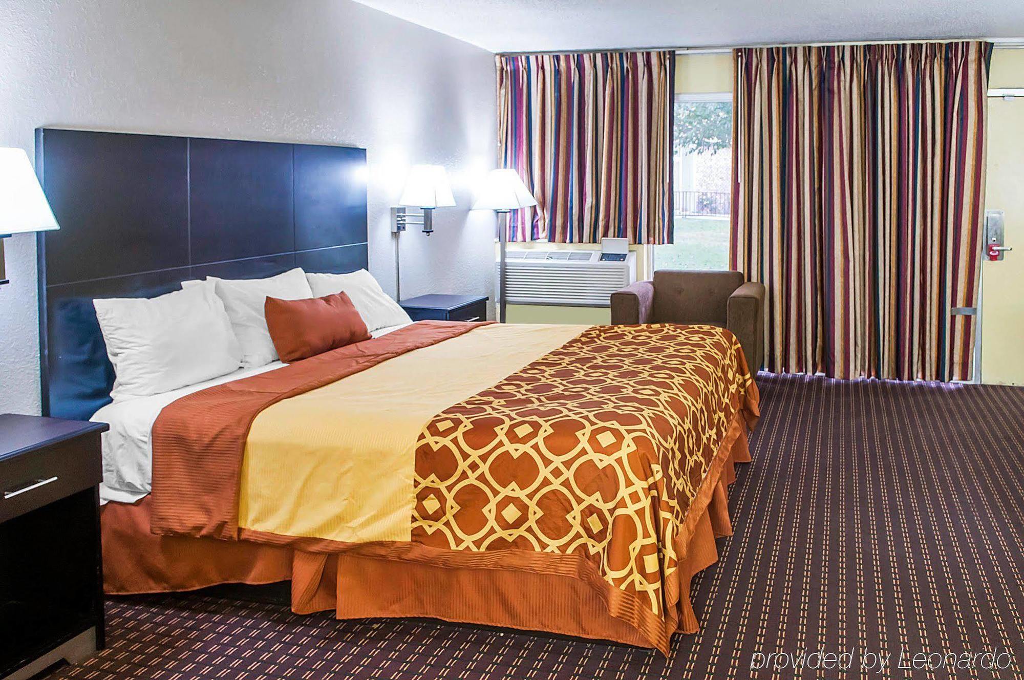Econo Lodge Carlsbad Caverns Area Exteriör bild